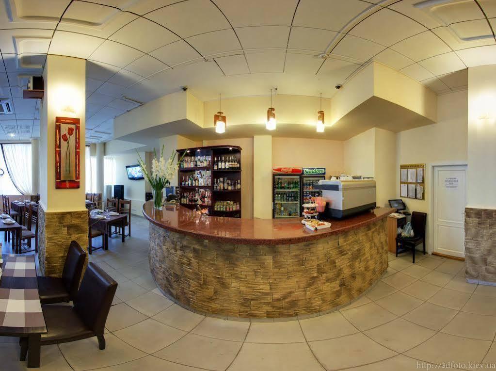 Holosiyvsky Hotel Киев Екстериор снимка