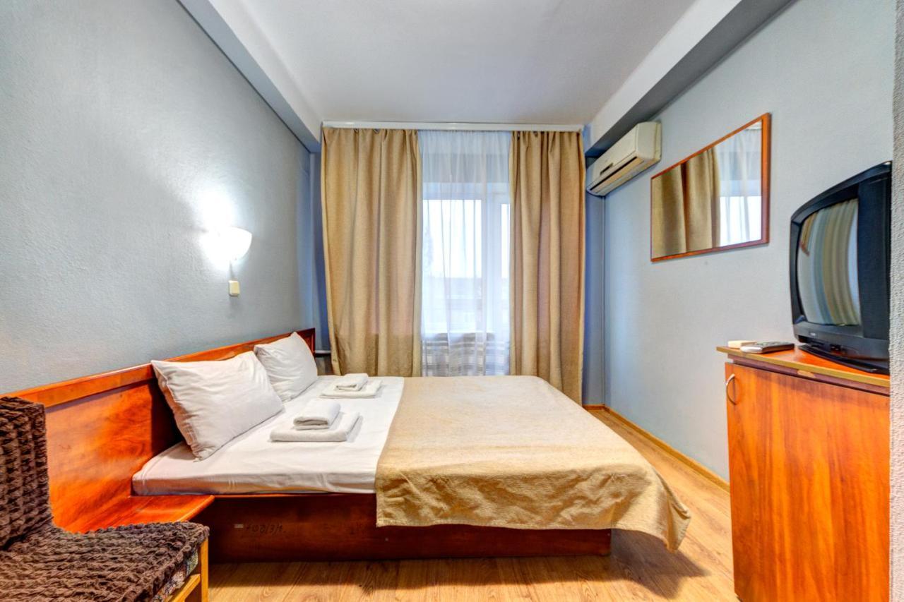 Holosiyvsky Hotel Киев Екстериор снимка