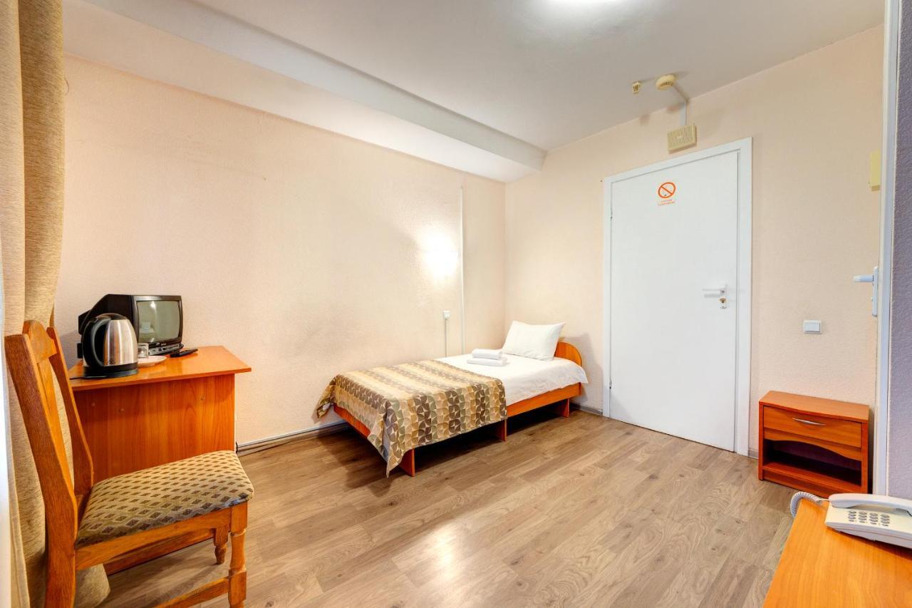 Holosiyvsky Hotel Киев Екстериор снимка