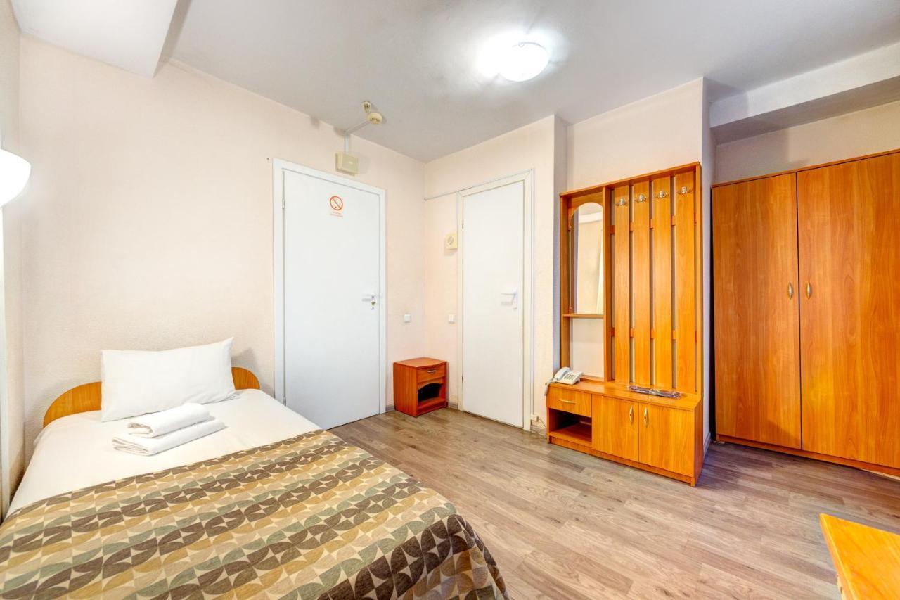Holosiyvsky Hotel Киев Екстериор снимка
