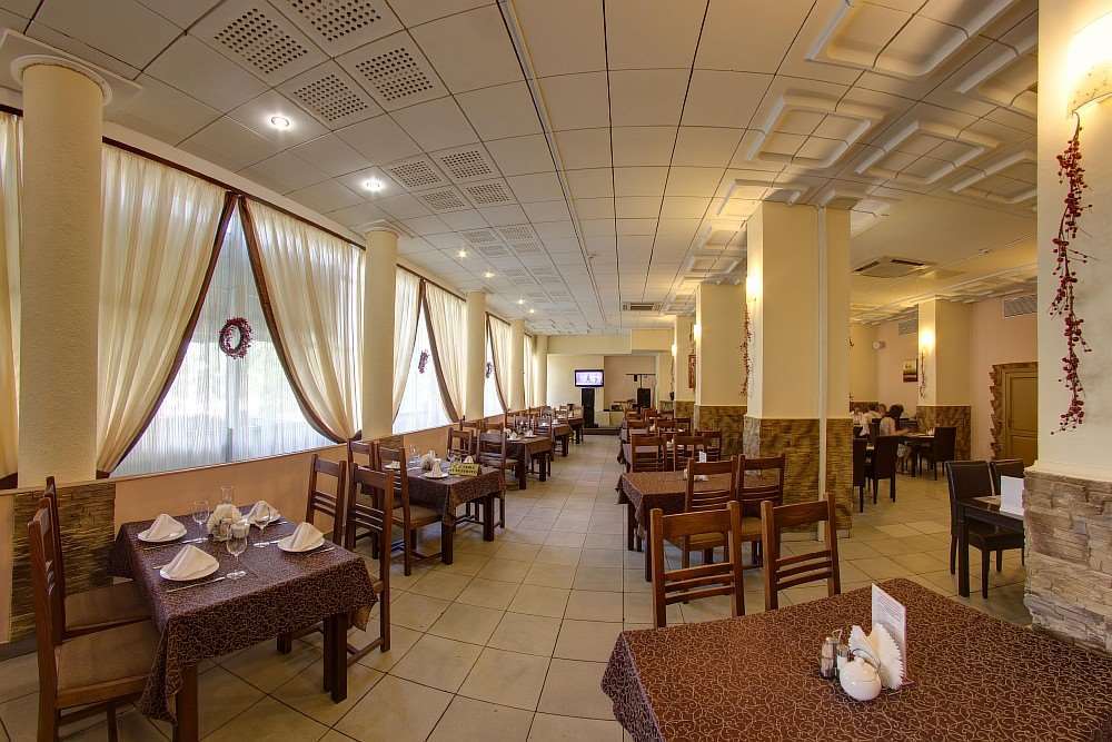 Holosiyvsky Hotel Киев Ресторант снимка