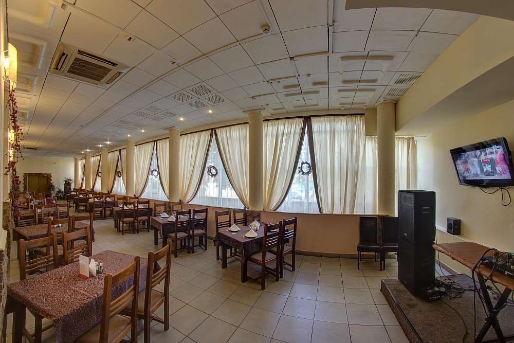 Holosiyvsky Hotel Киев Ресторант снимка
